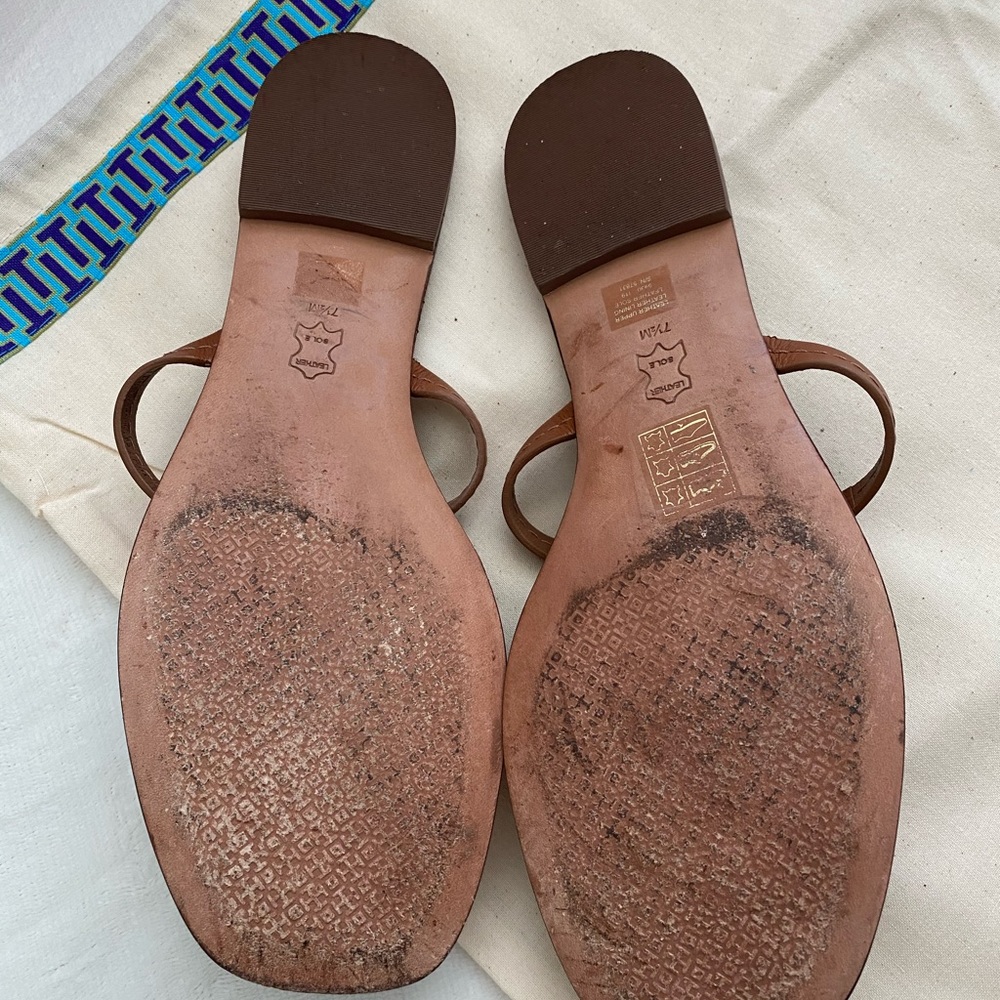 Tory Burch Mini Miller Leather Thong - Picture 7 of 12